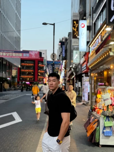 一直暴走直至 笑不出来 小小首尔 拿下 #男友......风 #硬照 #感觉至上 #2024图文伙伴计划 臭大力力 image 6