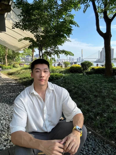 选一个送你去上学 叔味老舅还是体育生表哥 #男大......#男大学生怎么穿 #阳光男孩 #开学前的精神状态 臭大力力 image 5