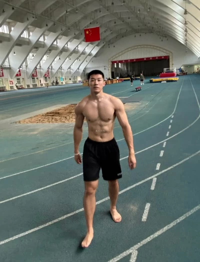 有什么比暑假集训更让人恐惧的呢 为中国的奥运健......奥运会 #体育精神 #追奥的夏天 #北京体育大学 臭大力力 image 3