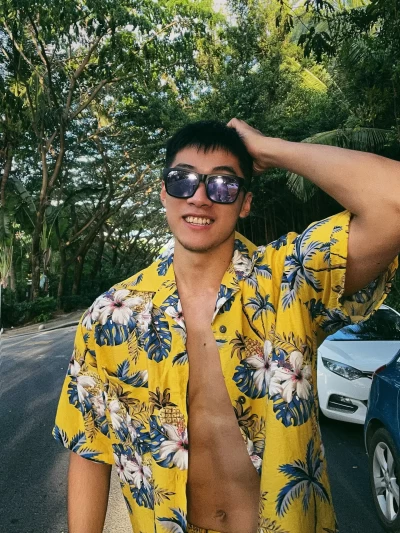 新鲜椰子来一个吗 很甜的 #夏日图文伙伴计划#......#阳光男孩#黑皮 #腹肌 #185 #45#三亚 臭大力力 image 11