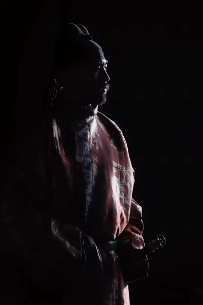 病怏怏的也被 王师傅 拍出几分威严#国风古韵 #......出几分威严#国风古韵 #古装 #古装造型 #古风 Huzi image 2